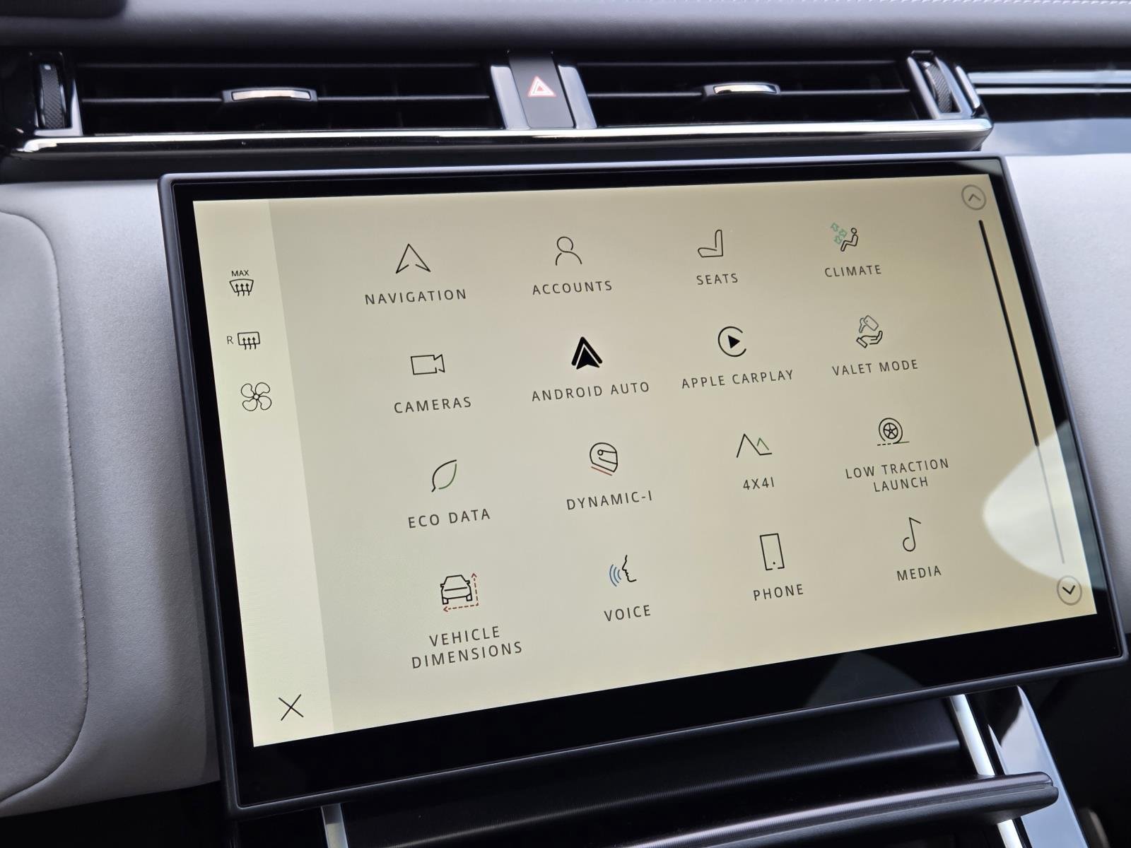 New 2026 Arroios Grey Land Rover Belgravia Edition image 26