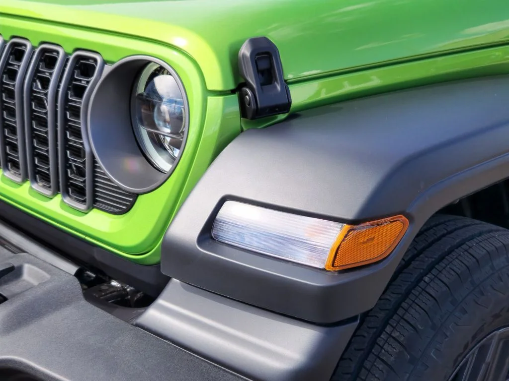 2025 Jeep Wrangler 4-Door Sport S - Photo 9