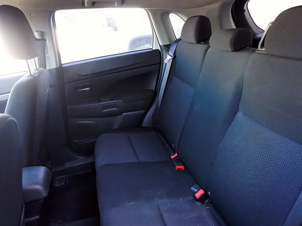 2011 Mitsubishi Outlander Sport ES - Photo 25