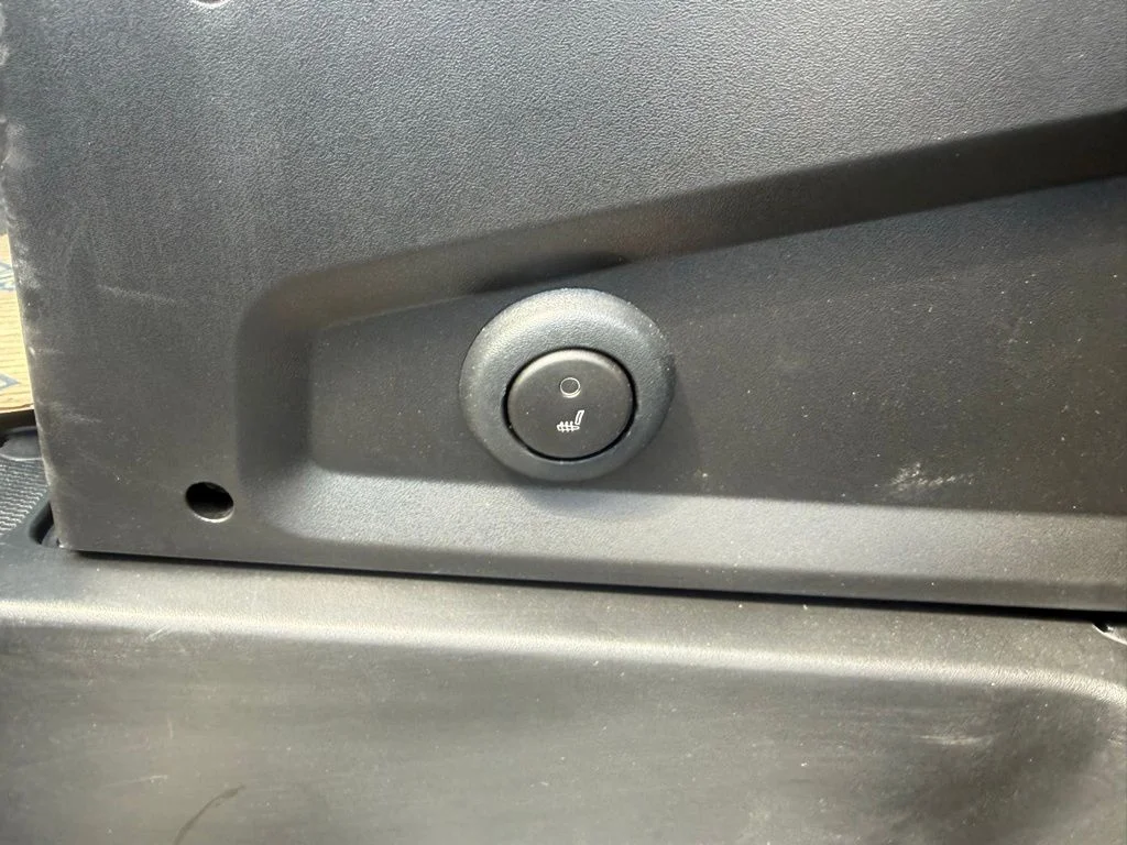 New 2026 Ceramic Gray Clear-Coat Exterior Paint RAM Low Roof image 46