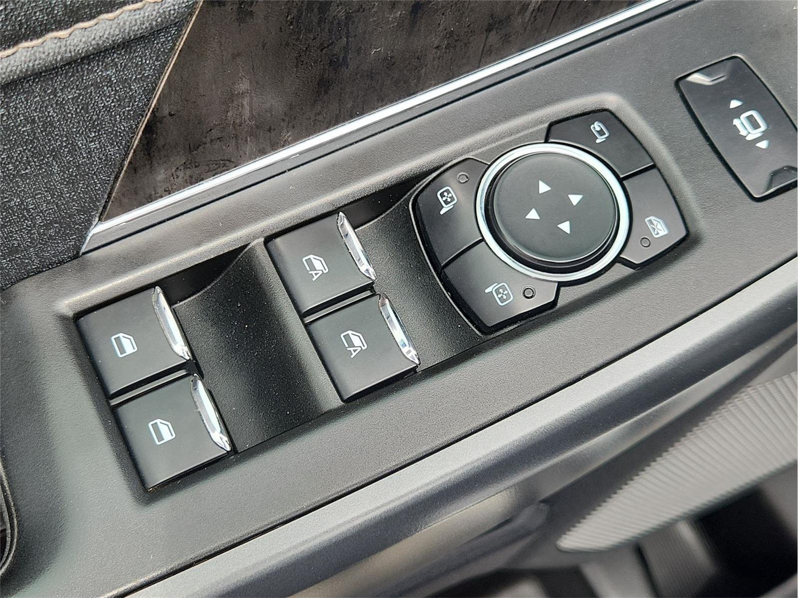 2024 Ford F-350 Super Duty Lariat - Photo 23