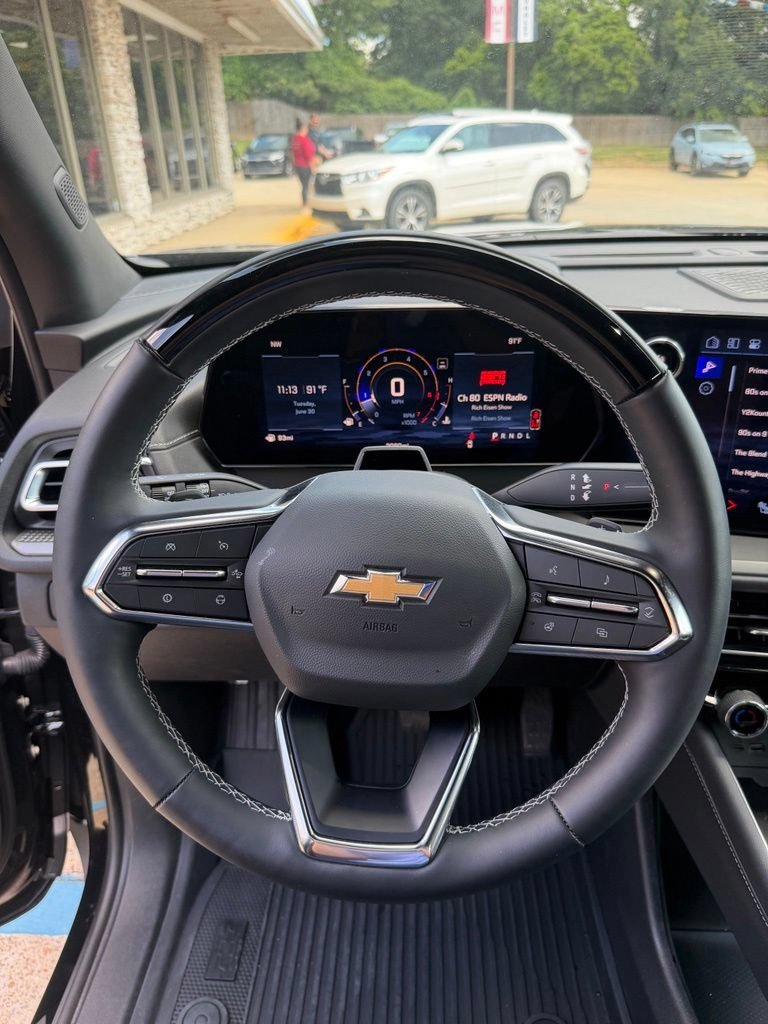 New 2026 Mosaic Black Metallic Chevrolet LT image 18