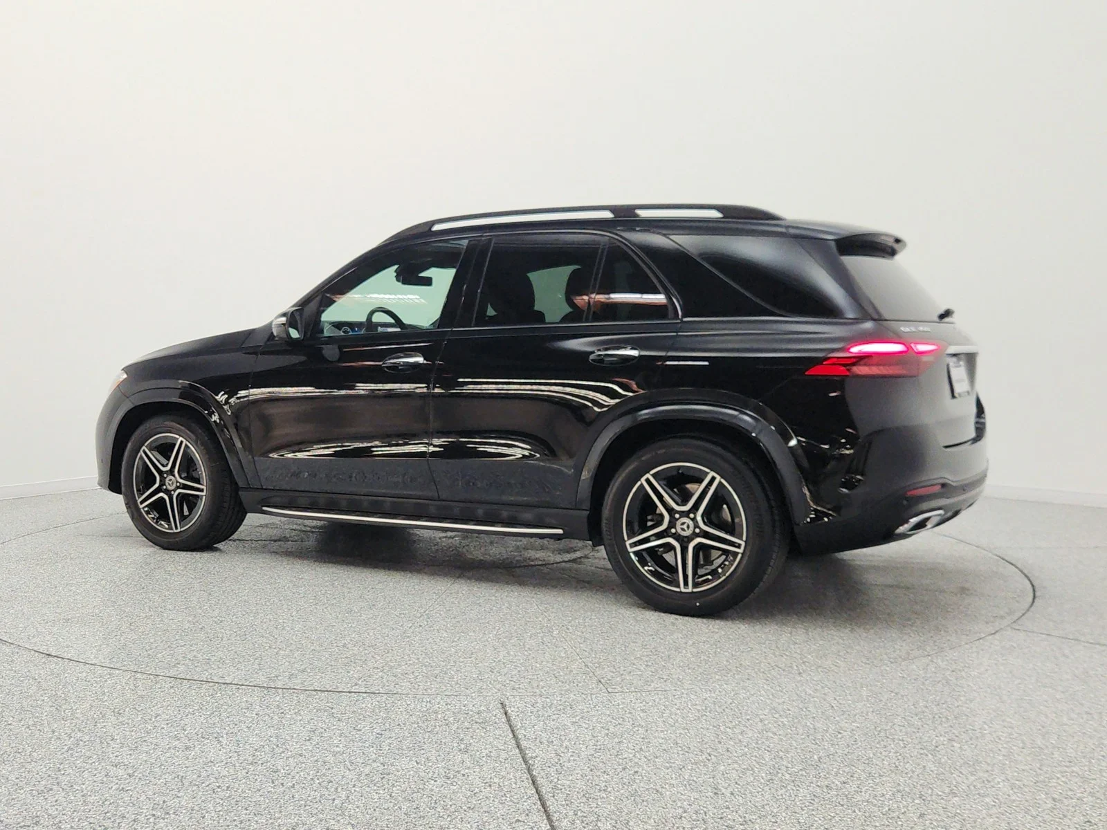 Used 2025 Black Mercedes-Benz GLE 350 SUV image 8