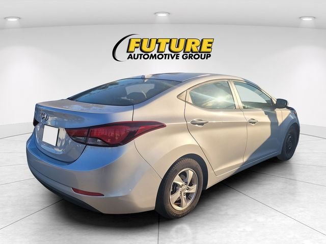 Used 2014 Silver Hyundai SE image 3
