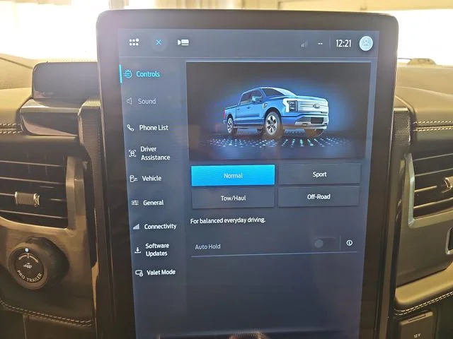 Used 2023 Gray Ford Platinum image 16
