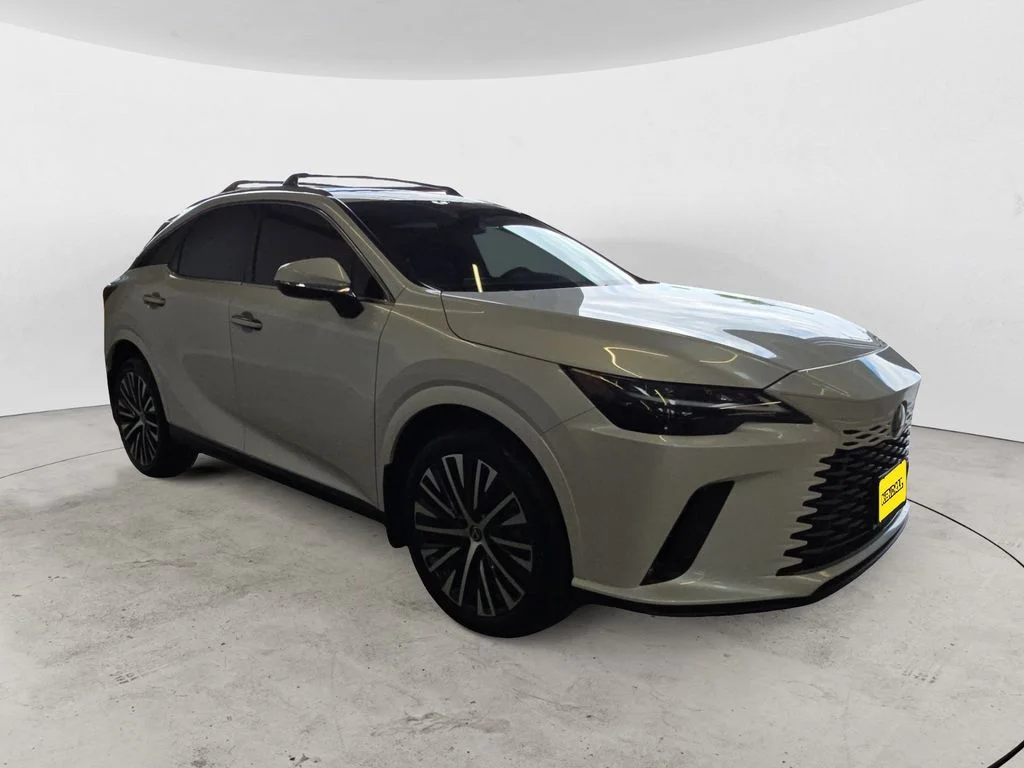 Used 2023 White Lexus 350h Premium Plus image 3
