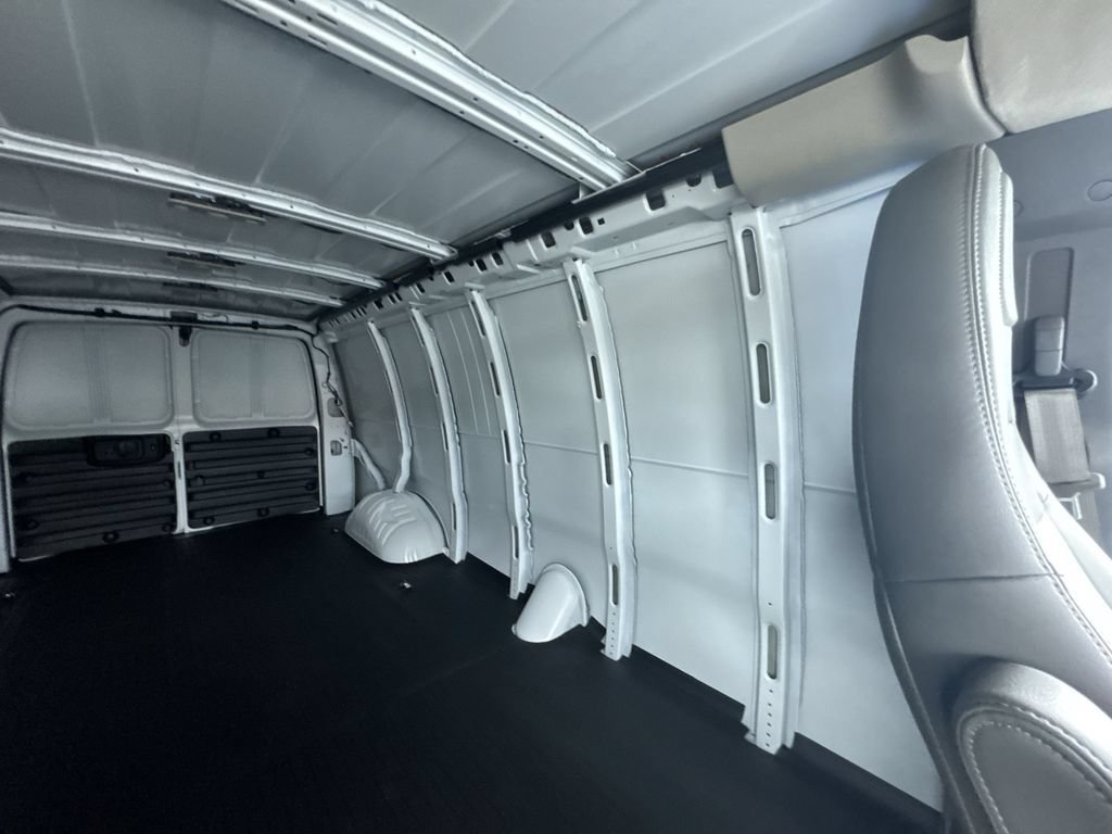 New 2025 Summit White GMC Work Van image 14