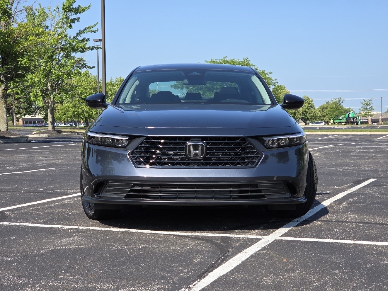 Certified Used 2025 Meteorite Gray Metallic Honda SE image 15