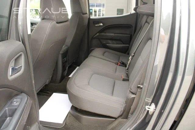 Used 2016 Cyber Gray Metallic Chevrolet 4WD LT image 15