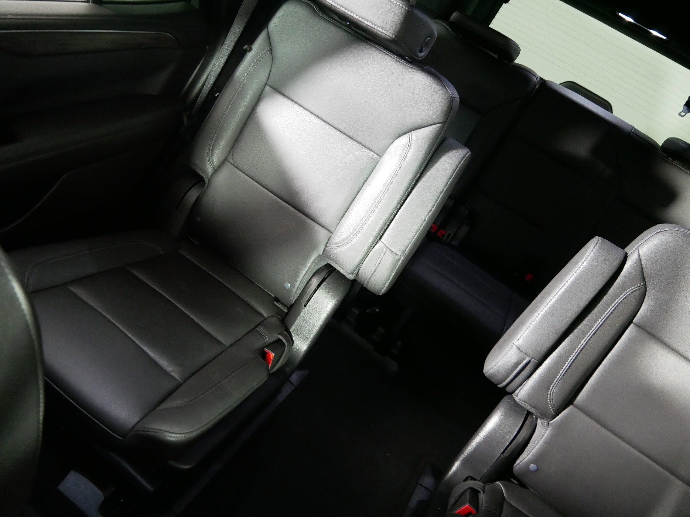 2022 Chevrolet Tahoe LT - Photo 12