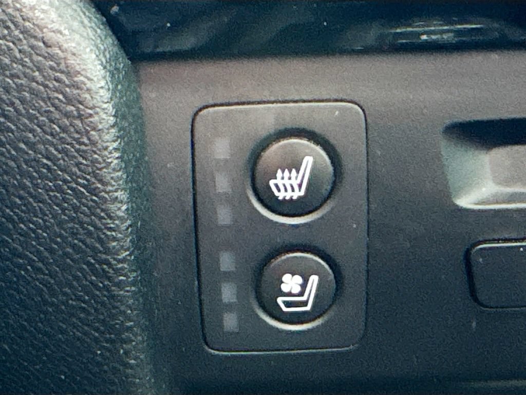 Used 2021 White Honda Black Edition image 23