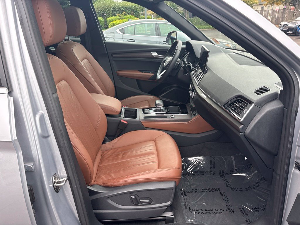 Used 2022 Silver Audi 40 Premium Plus image 23