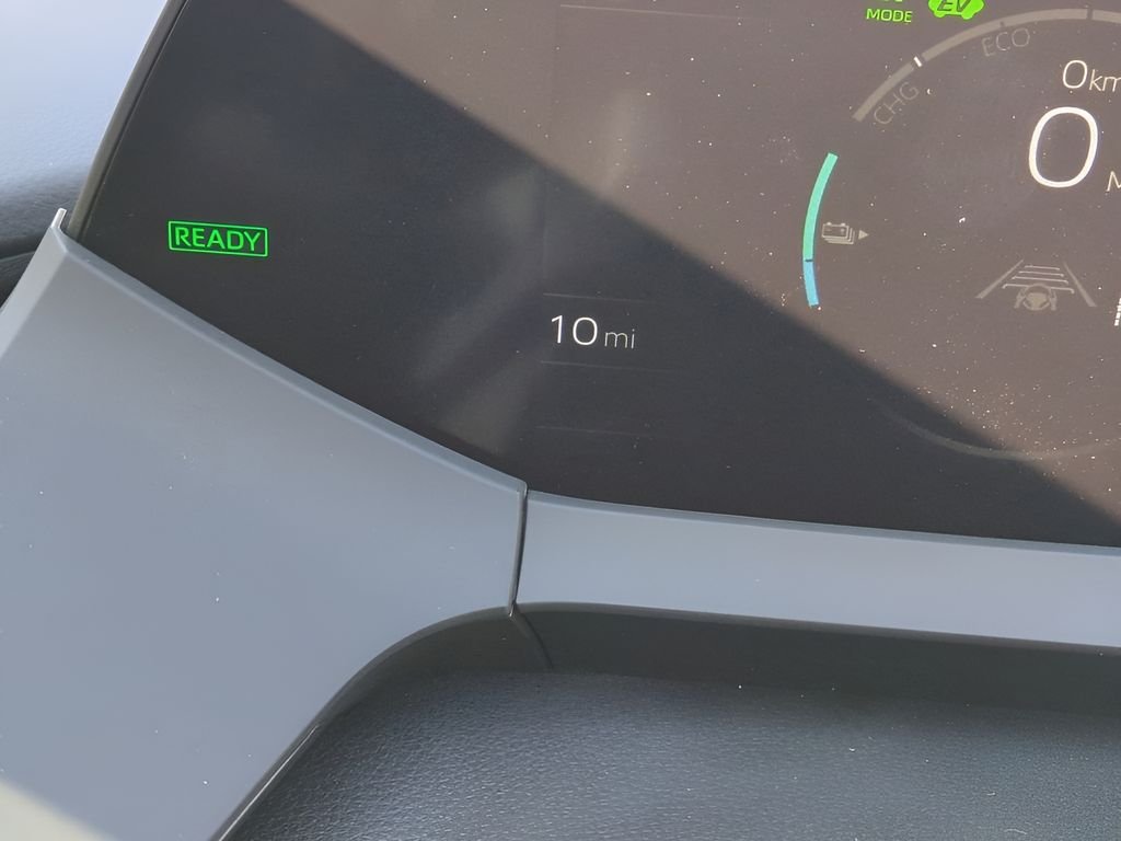 New 2026 Wind Chill Pearl <sup>1</sup> Toyota  SE image 26