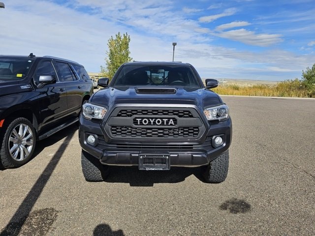 2021 Toyota Tacoma Access Cab photo 2