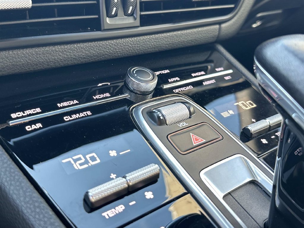 2023 Porsche Cayenne Base - Photo 23
