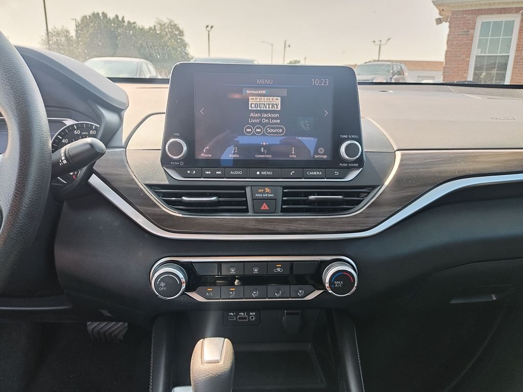 Used 2023 Gray Nissan 2.5 SV image 21