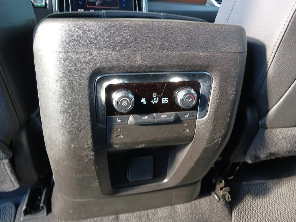 Used 2025 Sterling Metallic GMC Denali image 23
