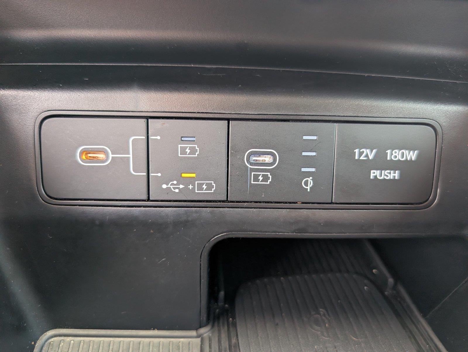 Used 2025 Shimmering Silver Hyundai SEL image 17