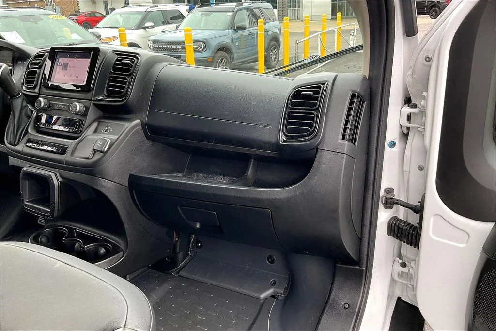 Used 2025 White Ram High Roof image 15