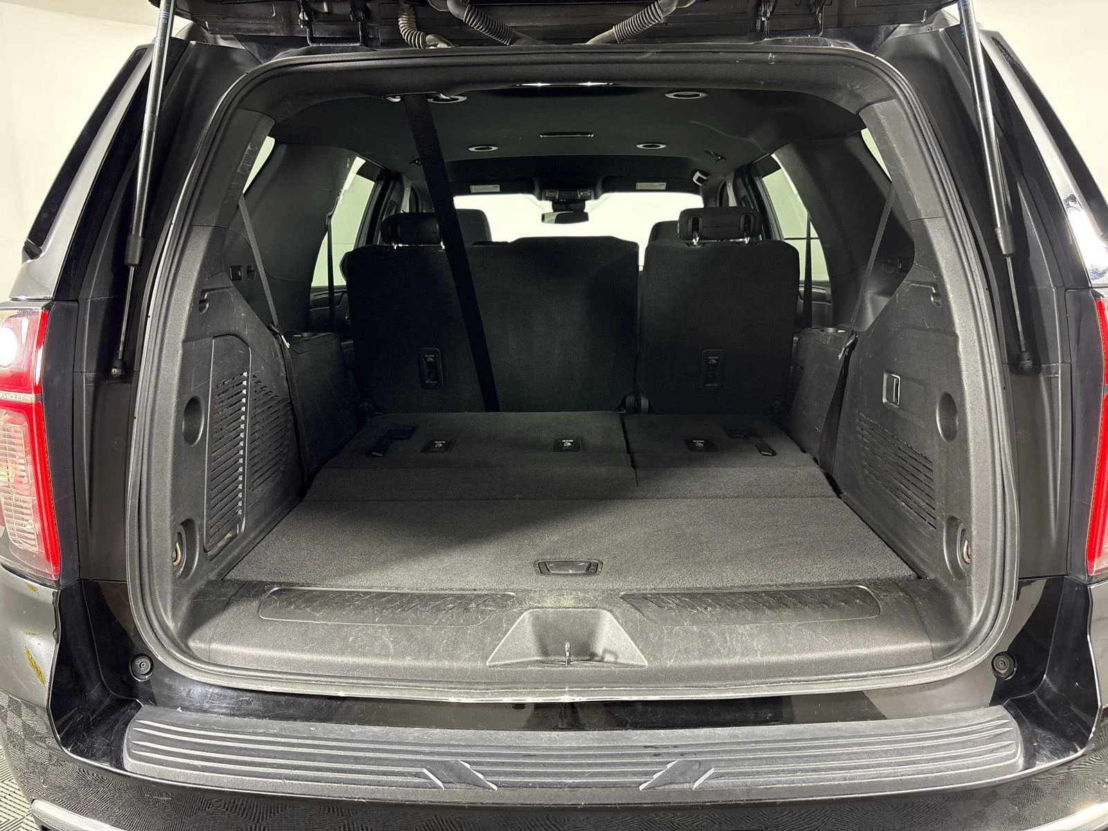Used 2023 Black Chevrolet LS image 21