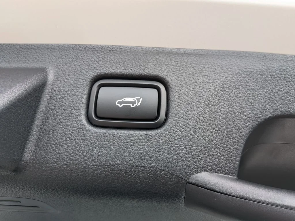 New 2026 White Kia EX image 23