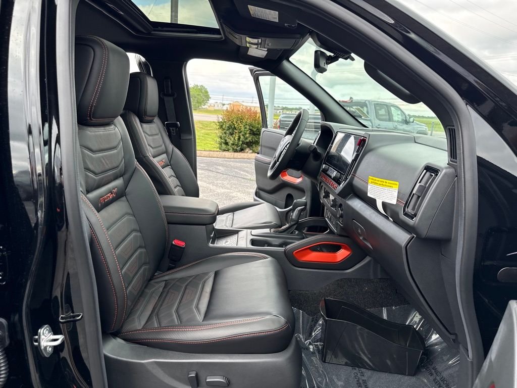 New 2026 Super Black Nissan PRO-X image 18