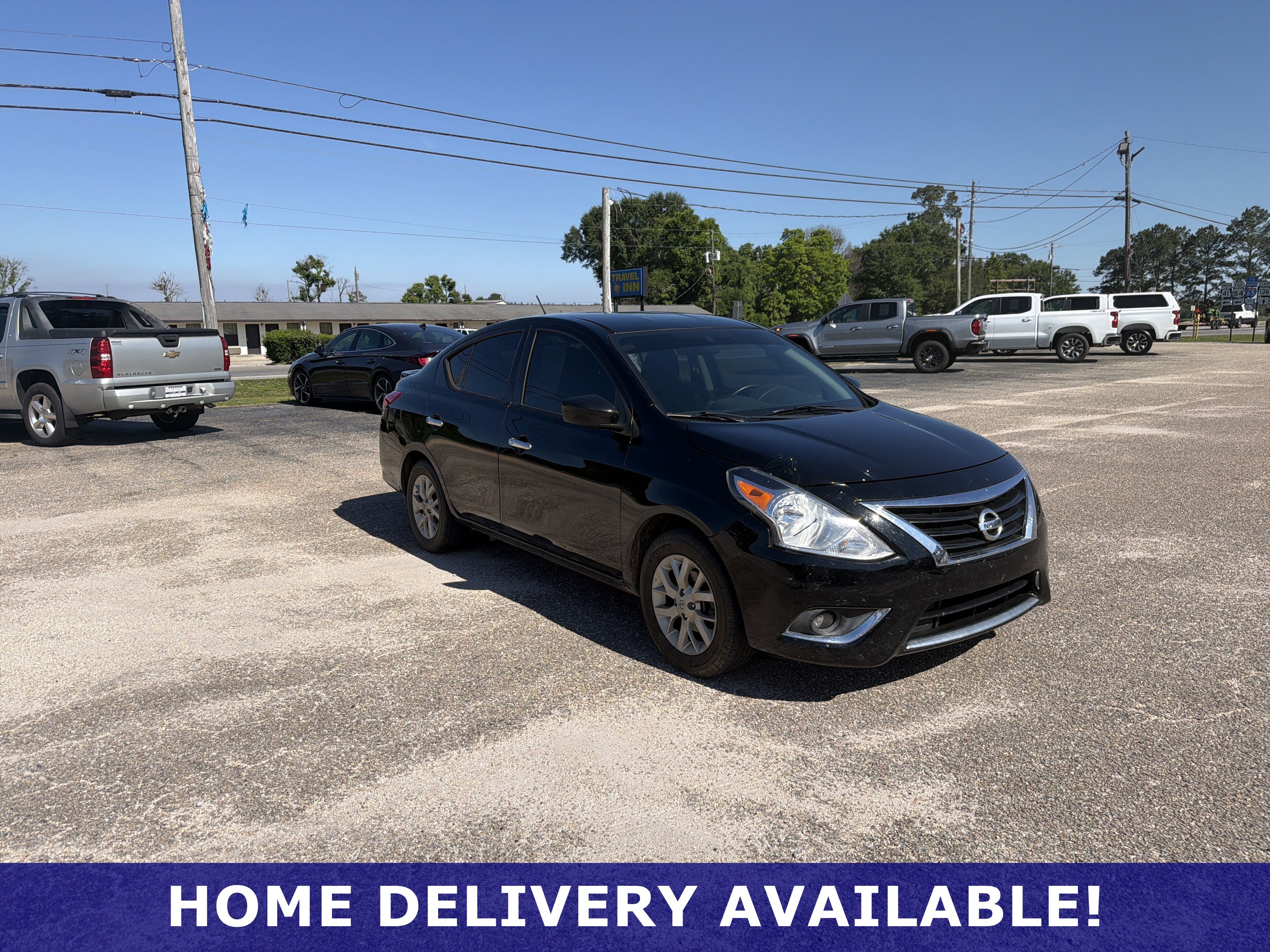 2018 Nissan Versa 1.6 SV CVT's photo