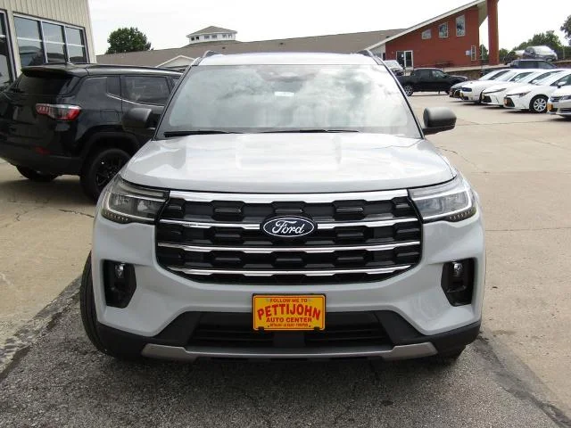 New 2027 Avalanche Gray Ford Active image 49