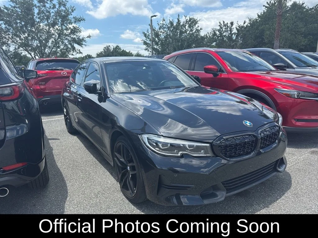 2022 BMW 3 Series 330i Sedan's photo