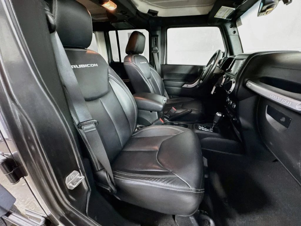 Used 2017 Gray Jeep Unlimited Rubicon image 31