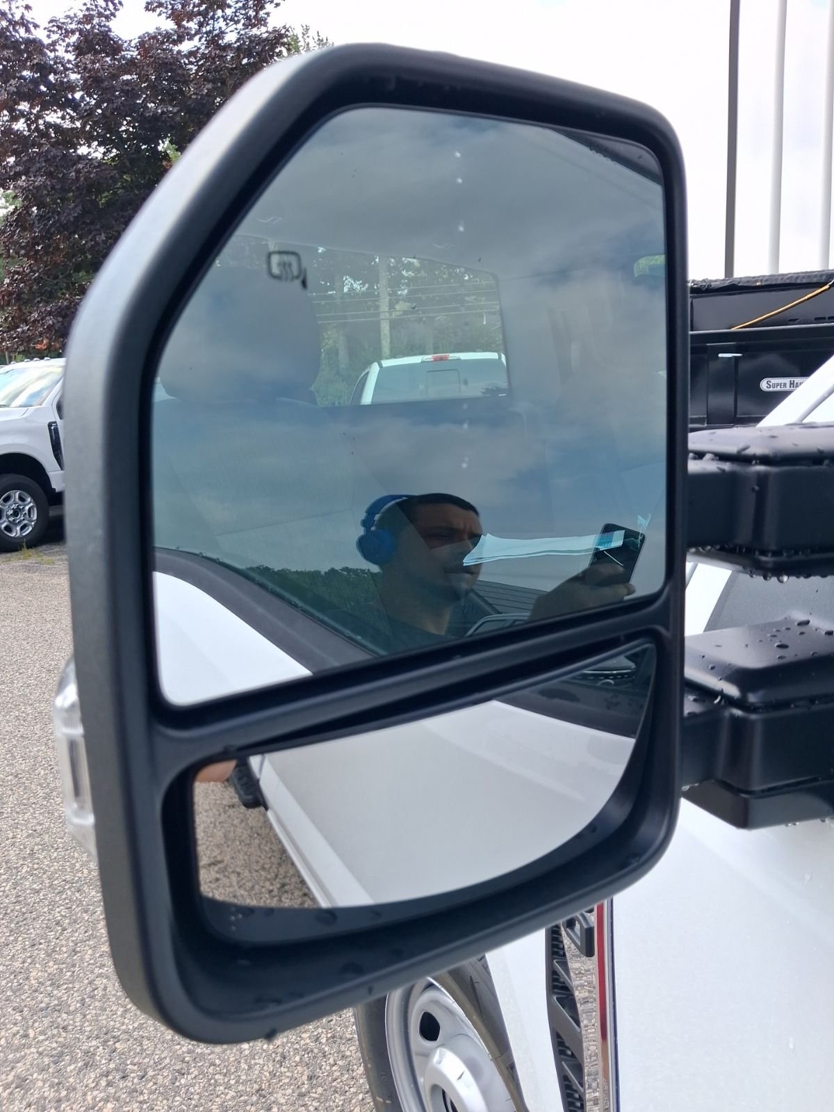 New 2026 Oxford White Ford F-250® XL image 9
