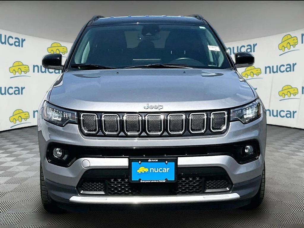 Used 2022 Billet Silver Metallic Clearcoat Jeep Limited image 2