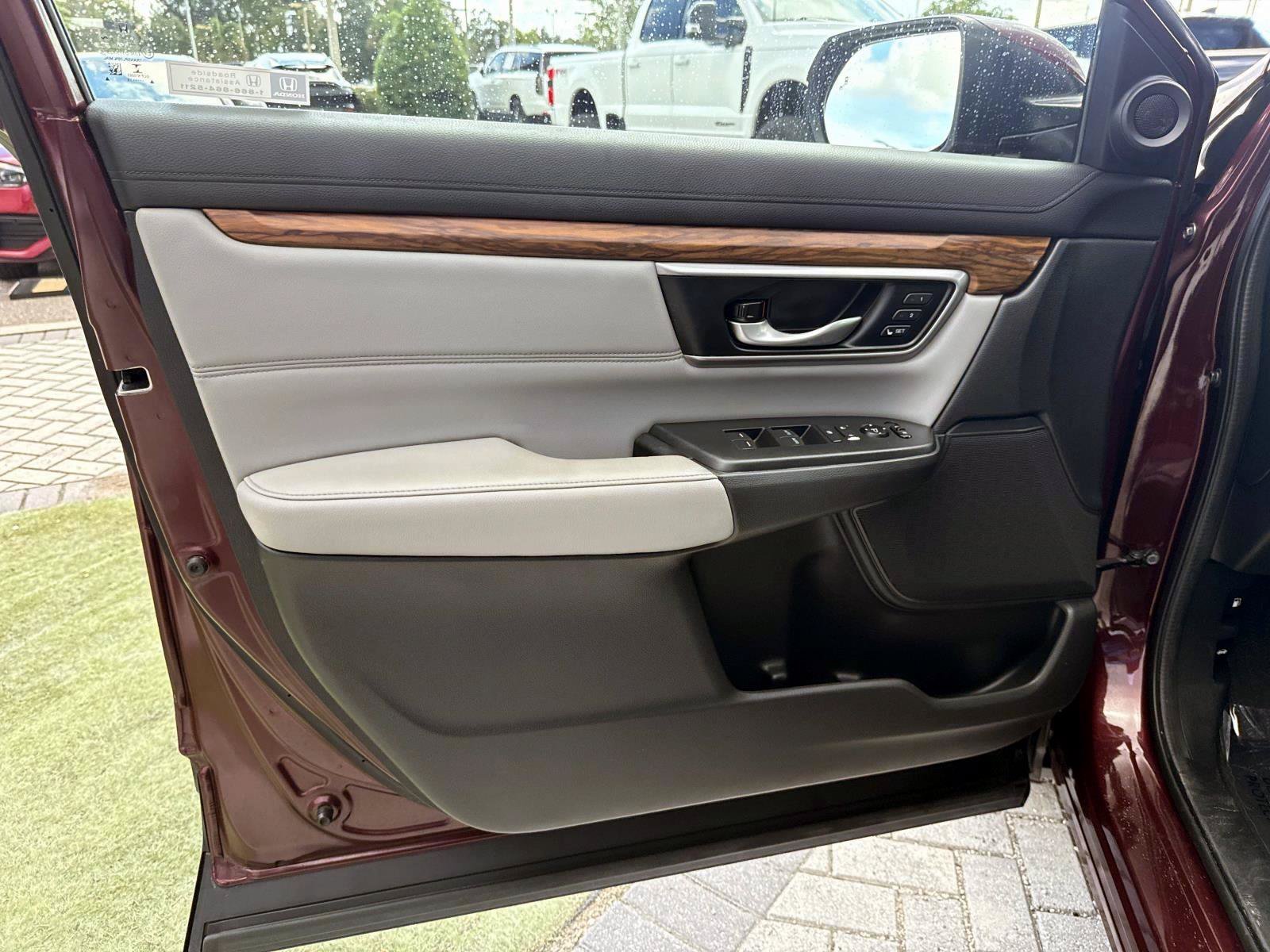 Used 2018 Dark Cherry Honda EX-L image 17
