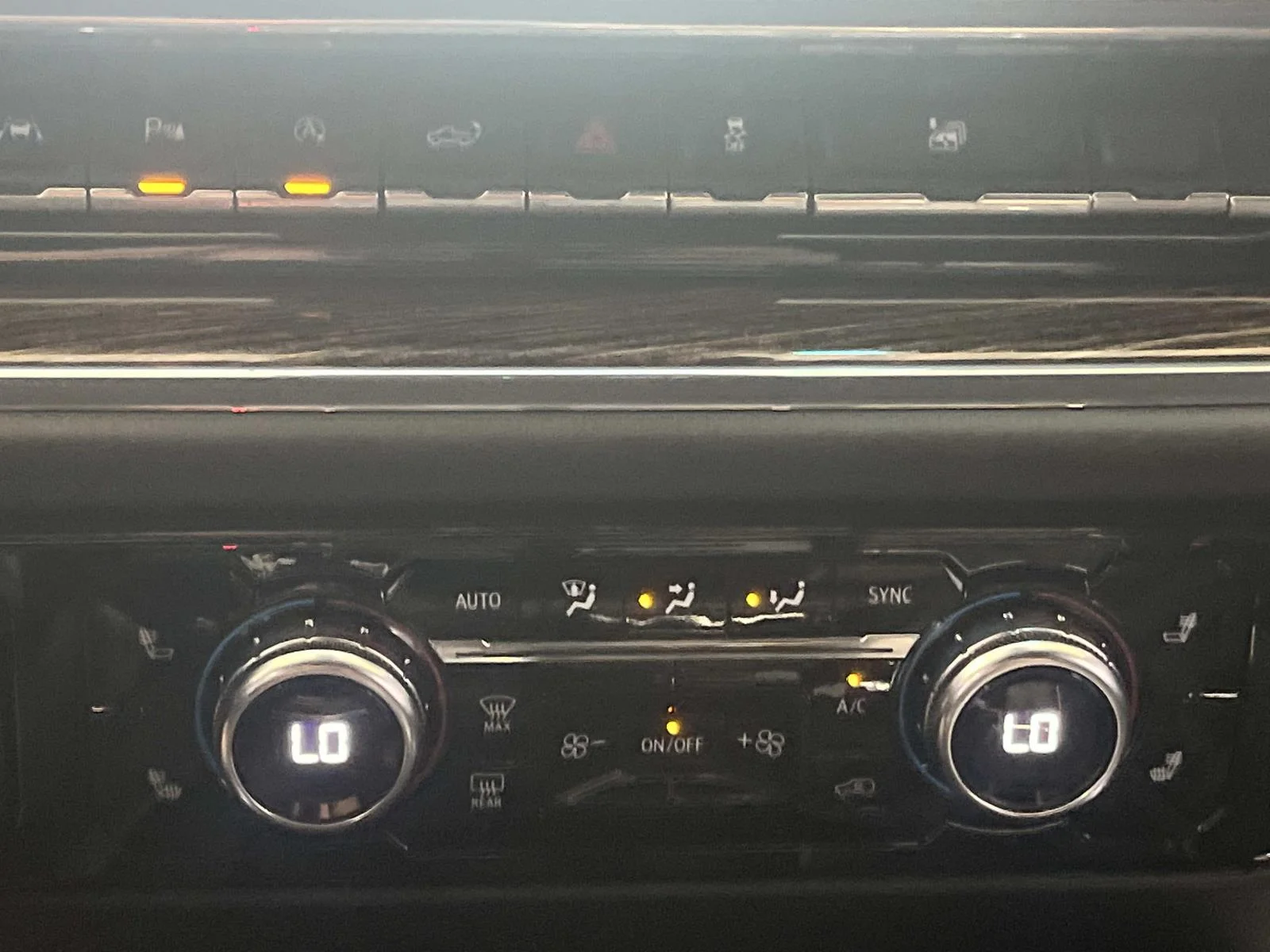 Certified Used 2024 Onyx Black GMC Elevation image 23
