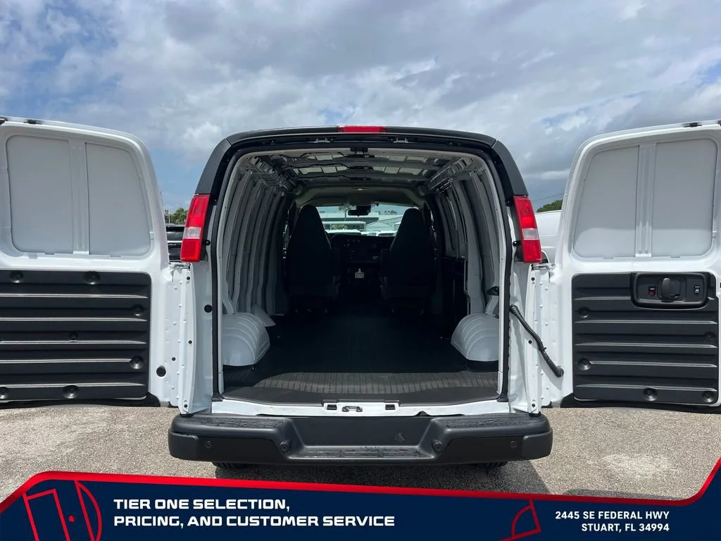 New 2026 Summit White GMC Work Van image 11