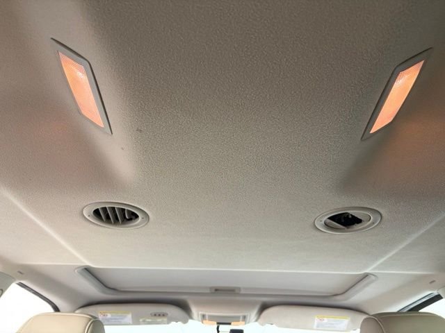Used 2014 White Ford Limited image 43