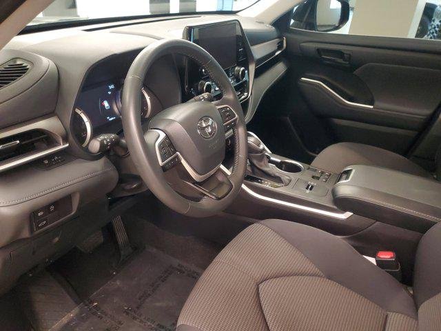 2024 Toyota Highlander LE - Photo 19