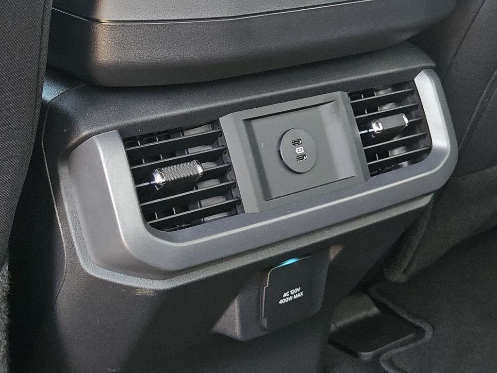 New 2026 Carbonized Gray Metallic Ford XLT image 39