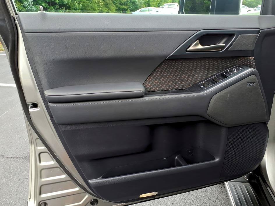 2024 Lexus GX Luxury - Photo 18