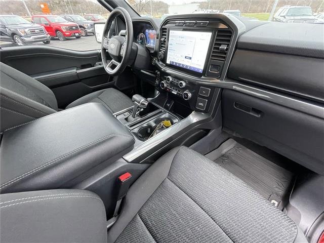 Used 2023 Hot Pepper Red Tinted Clearcoat Ford XLT image 79