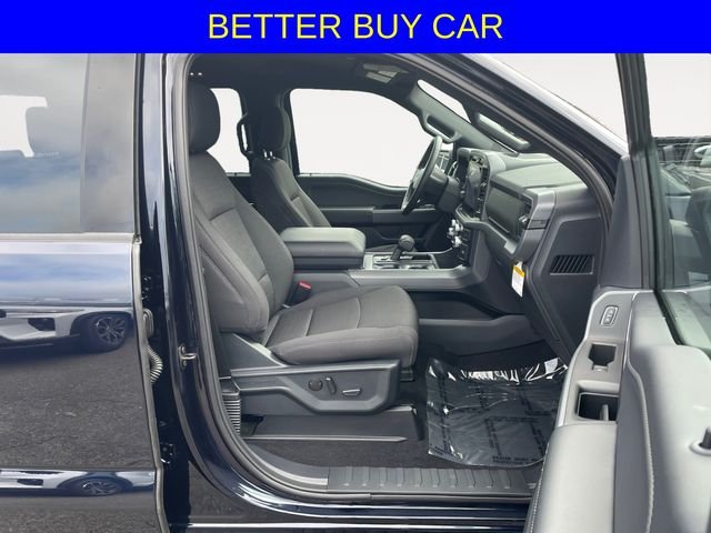 New 2026 Blue Ford XLT image 15