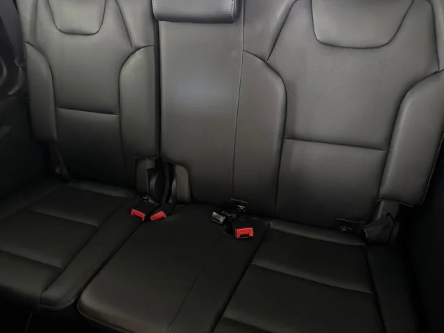 Used 2024 White Kia S image 27