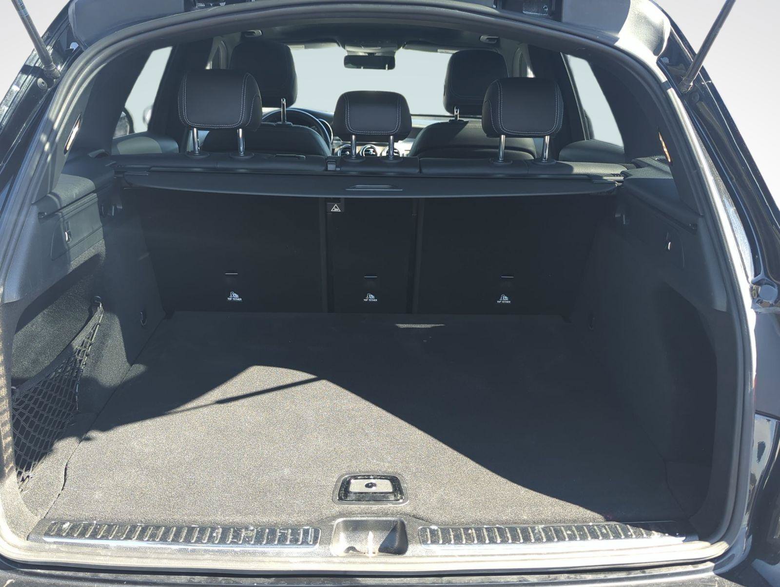 Used 2022 Black Mercedes-Benz GLC 300 image 24