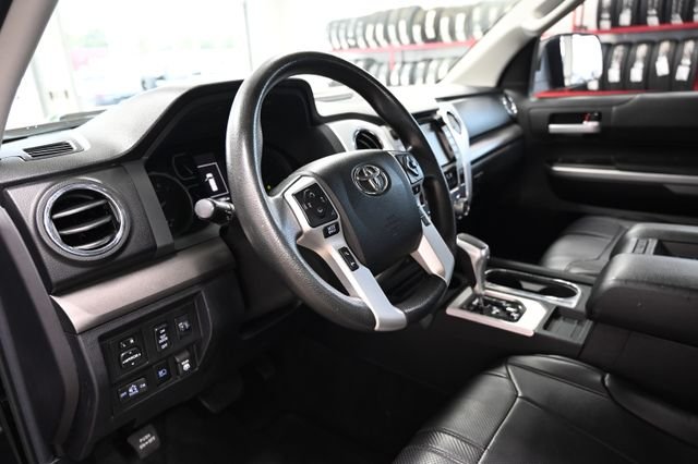 Used 2020 Black Toyota SR5 image 23