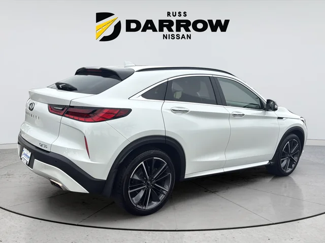 Used 2023 White INFINITI ESSENTIAL image 5