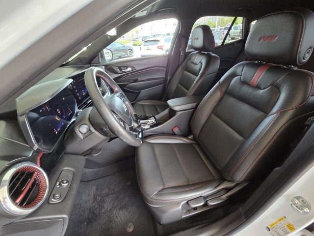 Used 2025 Summit White Chevrolet 2RS image 16