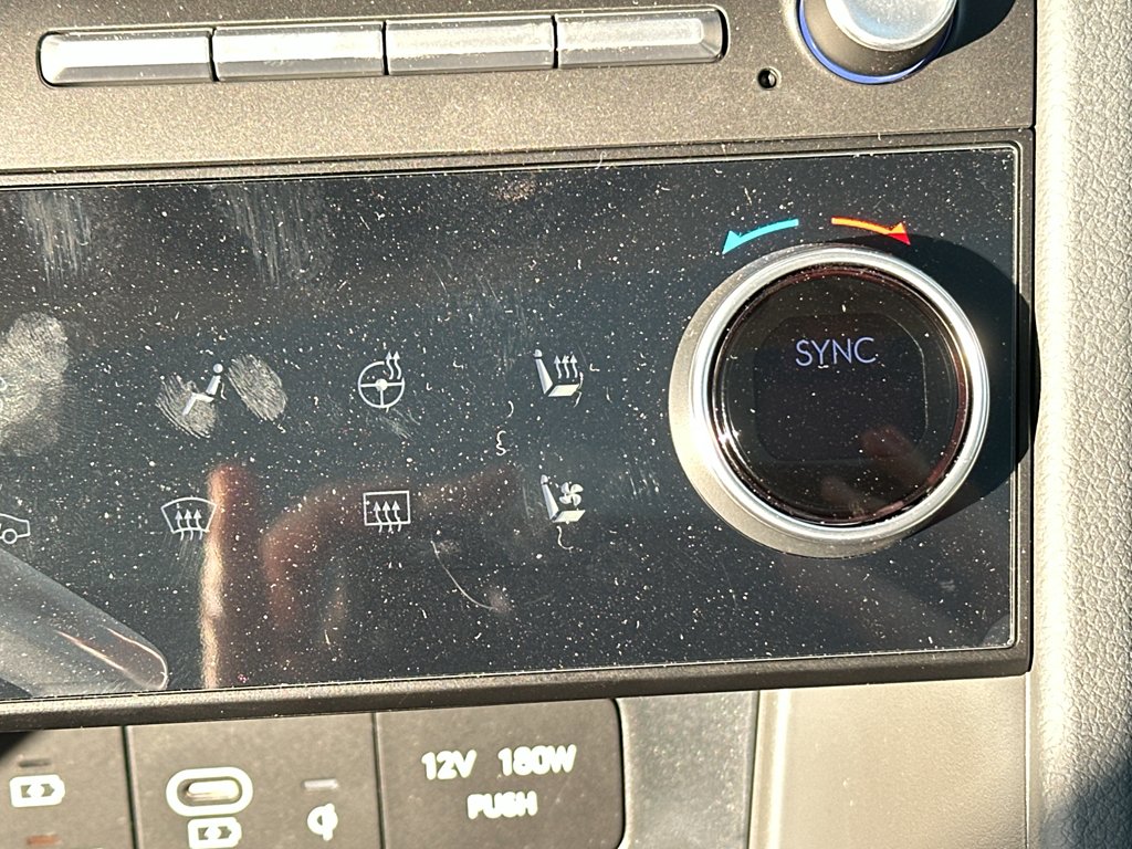 2025 Hyundai Sonata Hybrid Limited - Photo 24