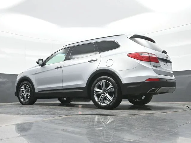 Used 2016 Silver Hyundai Limited image 19