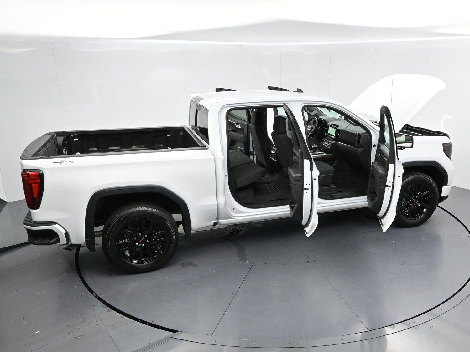 Used 2024 Summit White GMC Elevation image 37