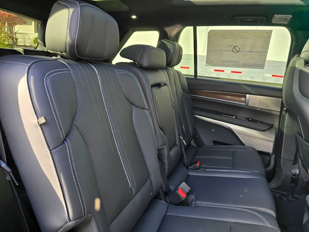 2027 Cadillac VISTIQ Sport - Photo 12